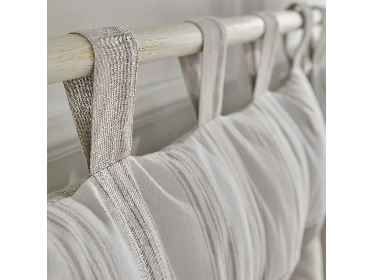 Coussin de tête avec appliques, 100% coton. M/HomeLinen.14 45x70cm