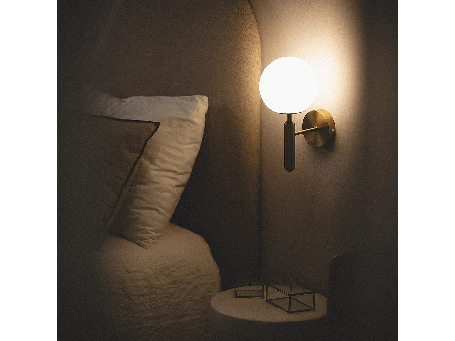 Lámpara de Pared Metal y Cristal Oto Dorado