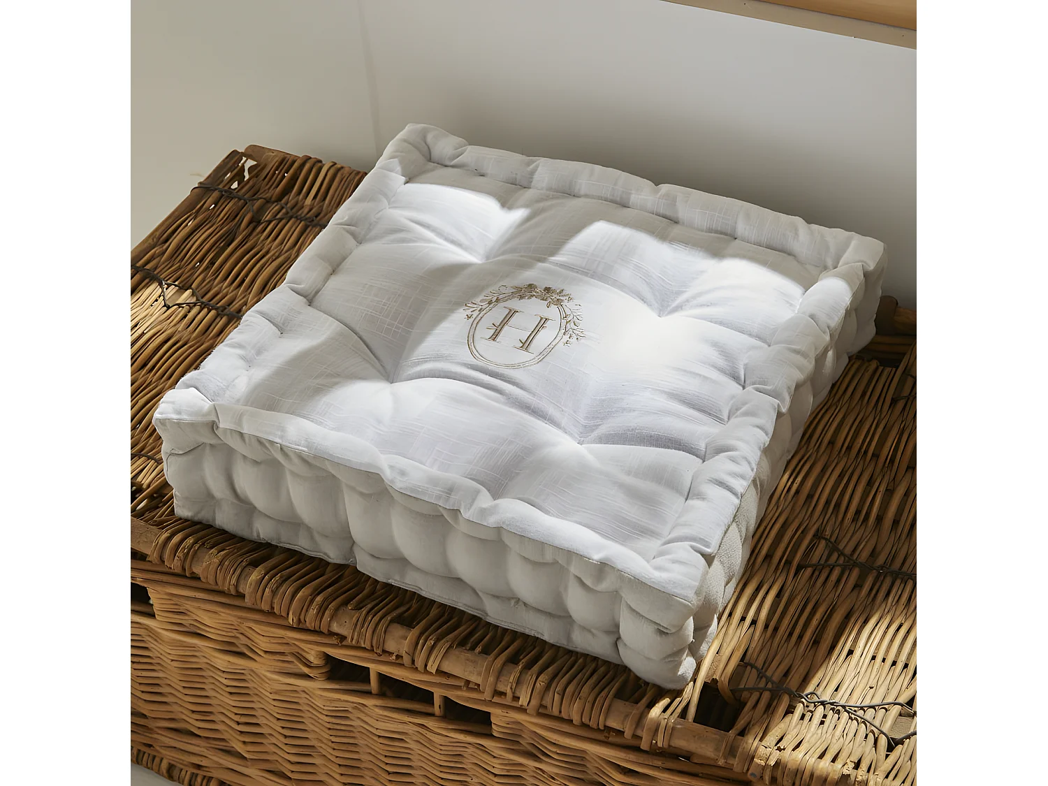 Sol brodé ou coussin de palette, 100% coton. M/HomeLinen.03 40x40x10cm