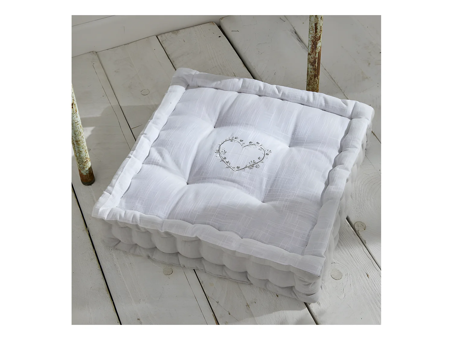 Coussin de sol ou de palette, broderie, 100% coton. M/HeartAcero.09 40x40x10cm