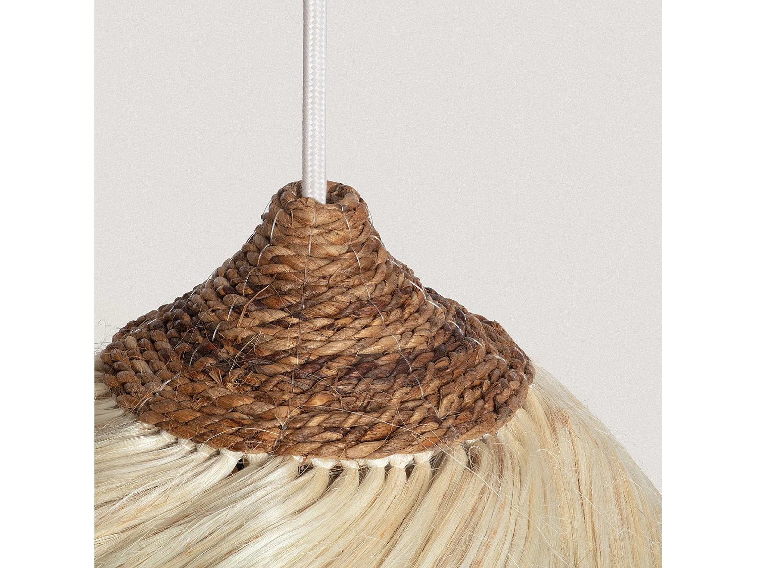 Suspension Rotin et Ramie Kempo Kulu ILUZZIA Blanc