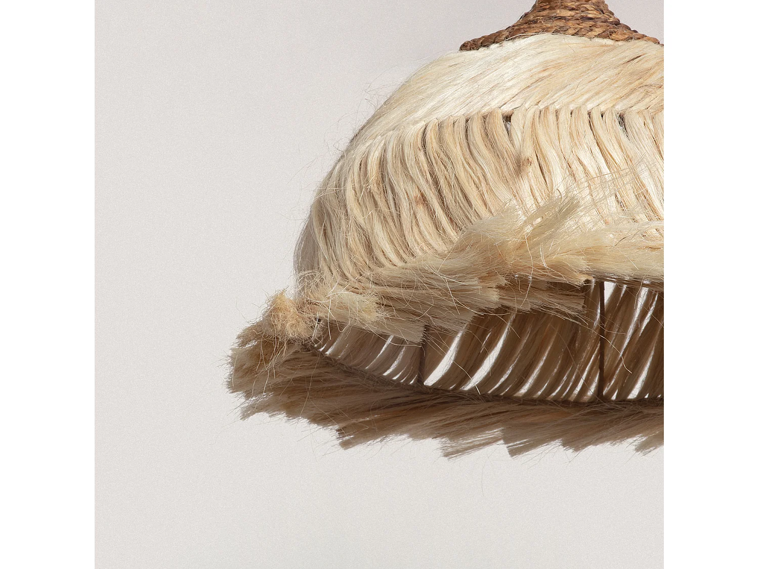 Suspension Rotin et Ramie Kempo Kulu ILUZZIA Noir