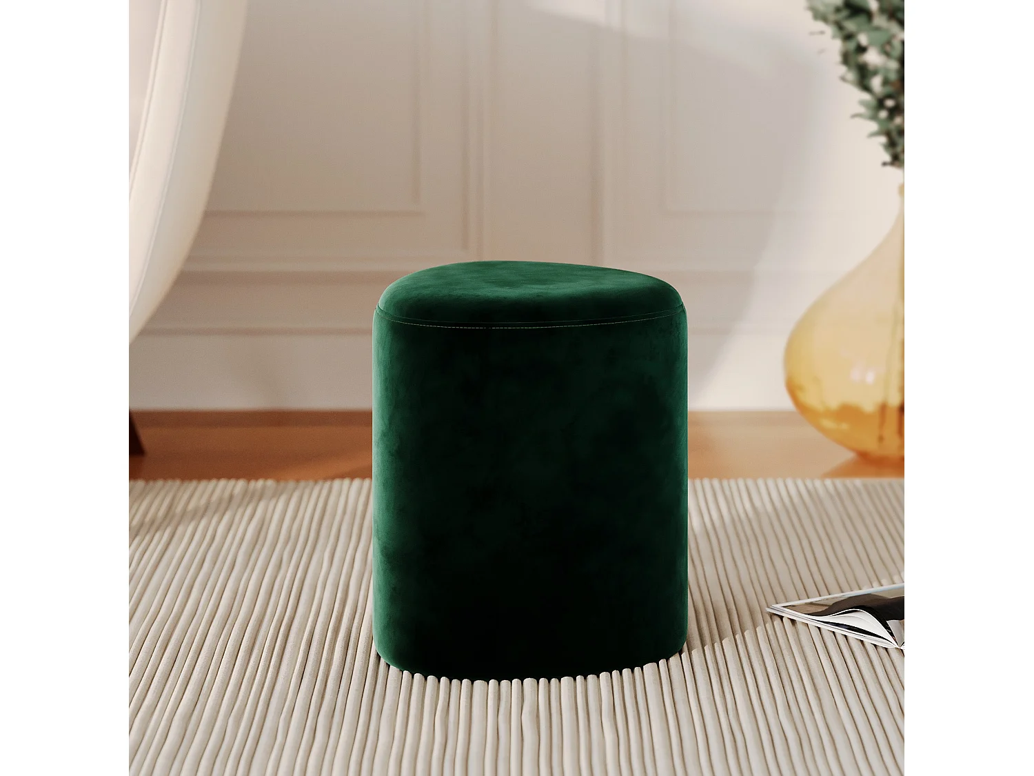 Pouf triangolare in velluto verde - Emmy