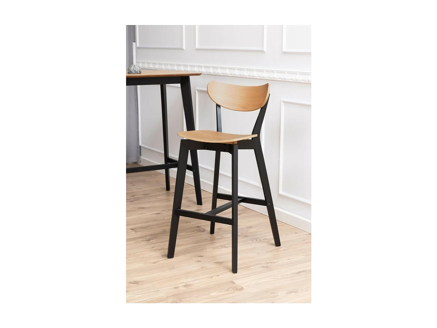 Tabourets de bar scandinaves en bois (lot de 2) - LETA
