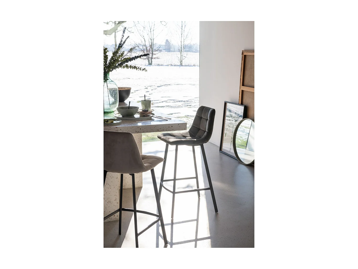 Chaises de bar en velours peau de pêche et métal (lot de 2) - OLIVIA