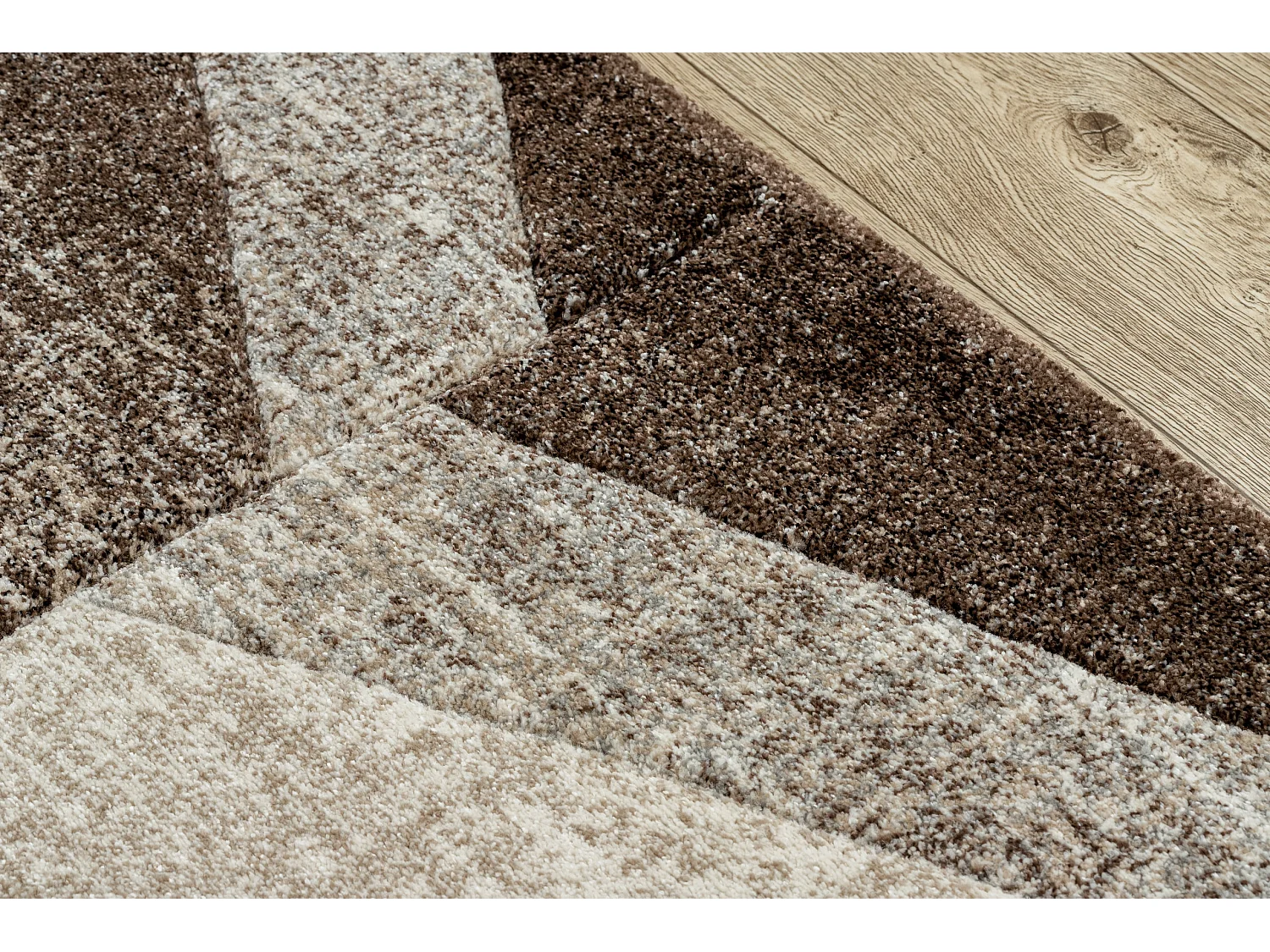 Tapis FEEL 5673/15044 CHEVRON marron foncé / beige / crème et gris 120x170 cm