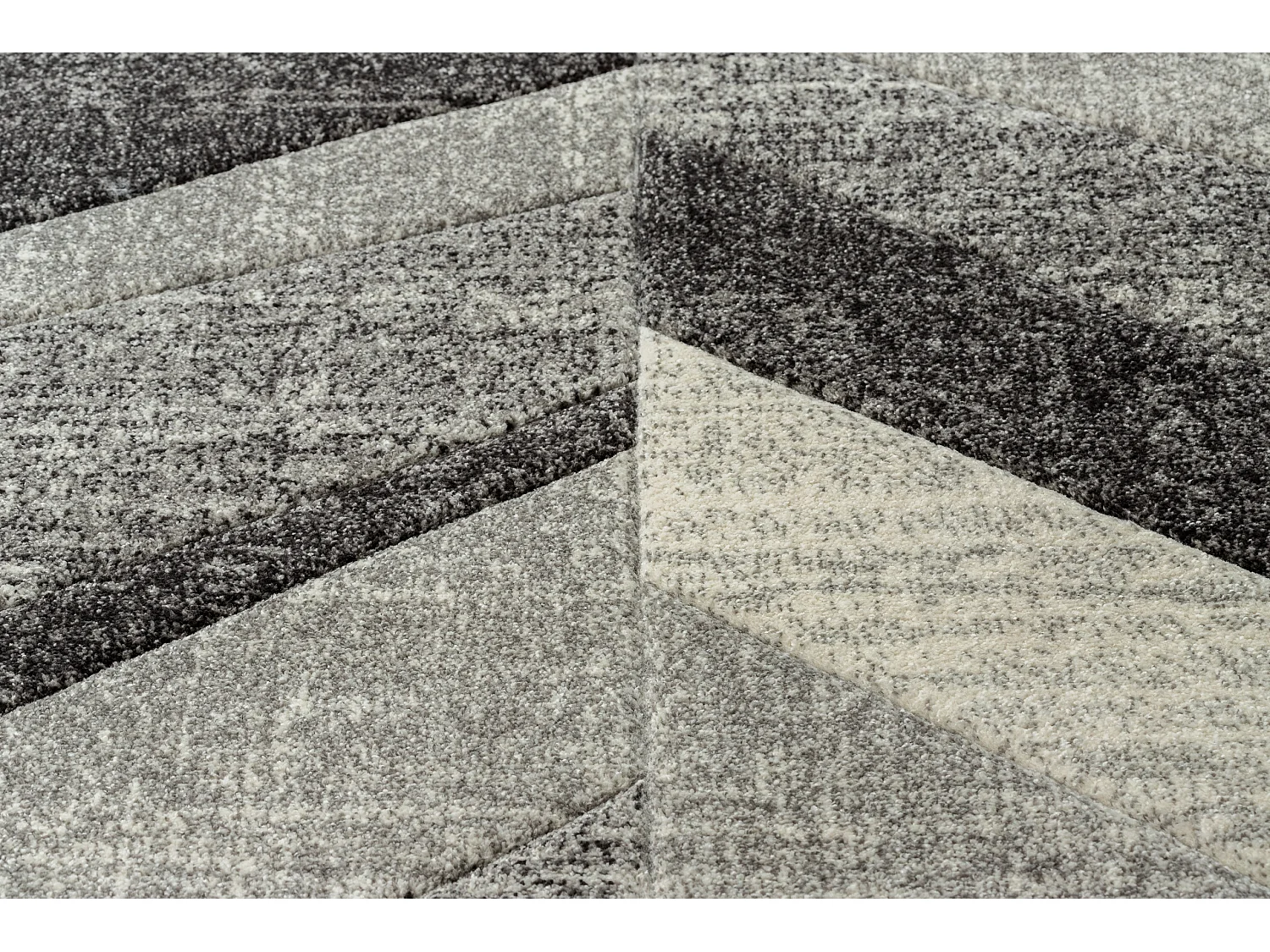 Dywan FEEL 5673/16811 JODEŁKA szary / antracyt / krem 80x150 cm