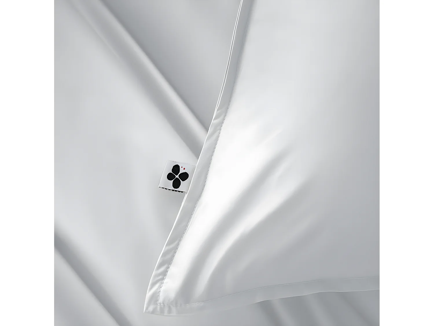 DALIA - Taie d'Oreiller 63x63cm 100 % Viscose de Bambou Chantilly