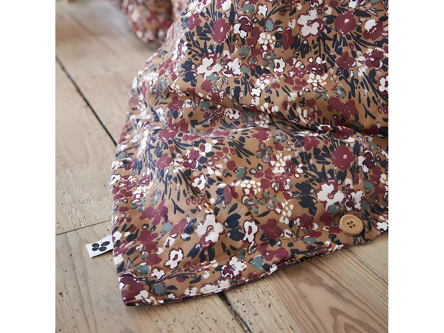 ADONIS BRUN - Housse de Couette 200x200cm Gaze de Coton Fond Brun Motifs Fleurs