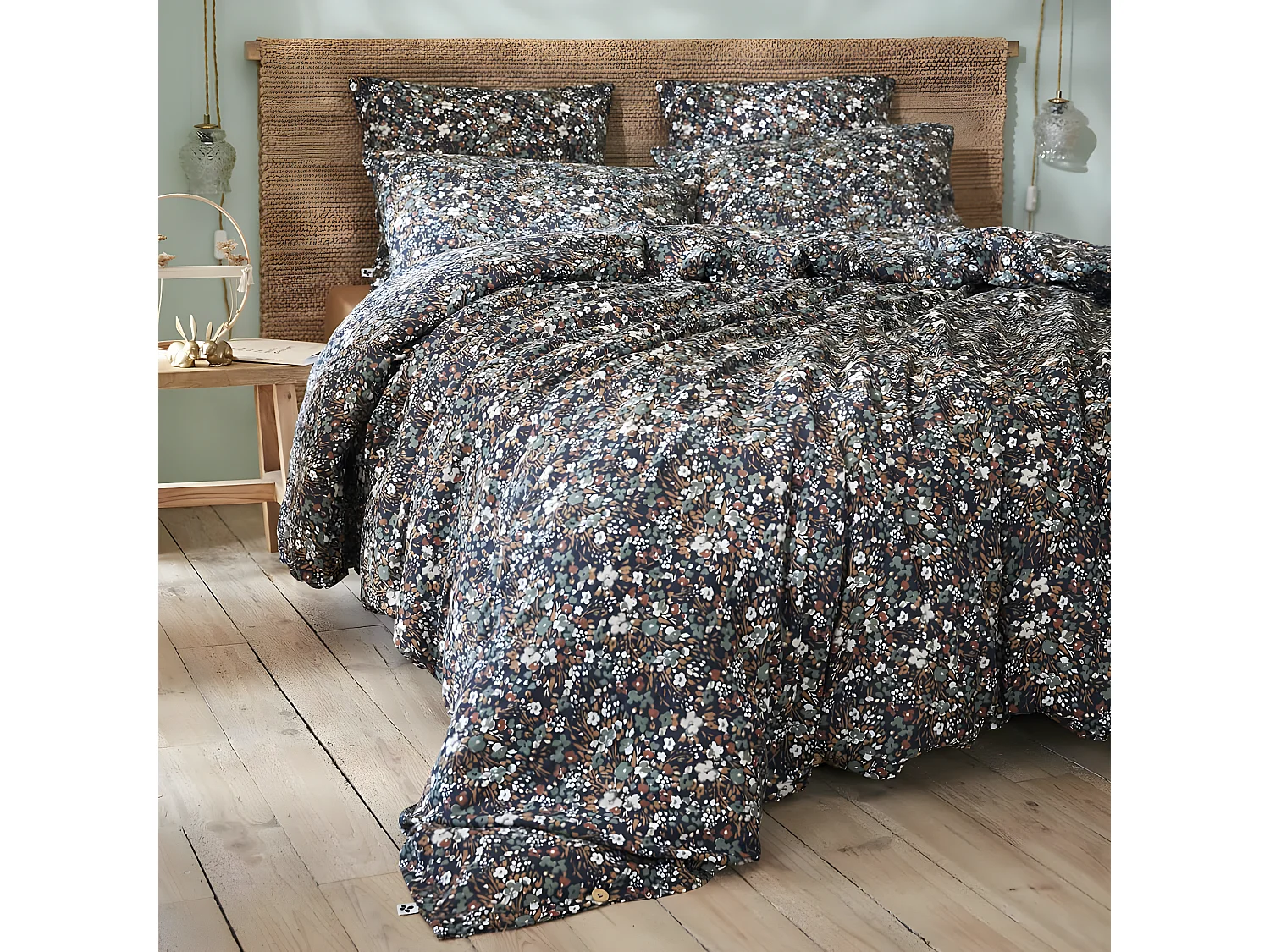 ADONIS BLUE - Housse de Couette 260x240cm Gaze de Coton Fond Bleu Motifs Fleurs