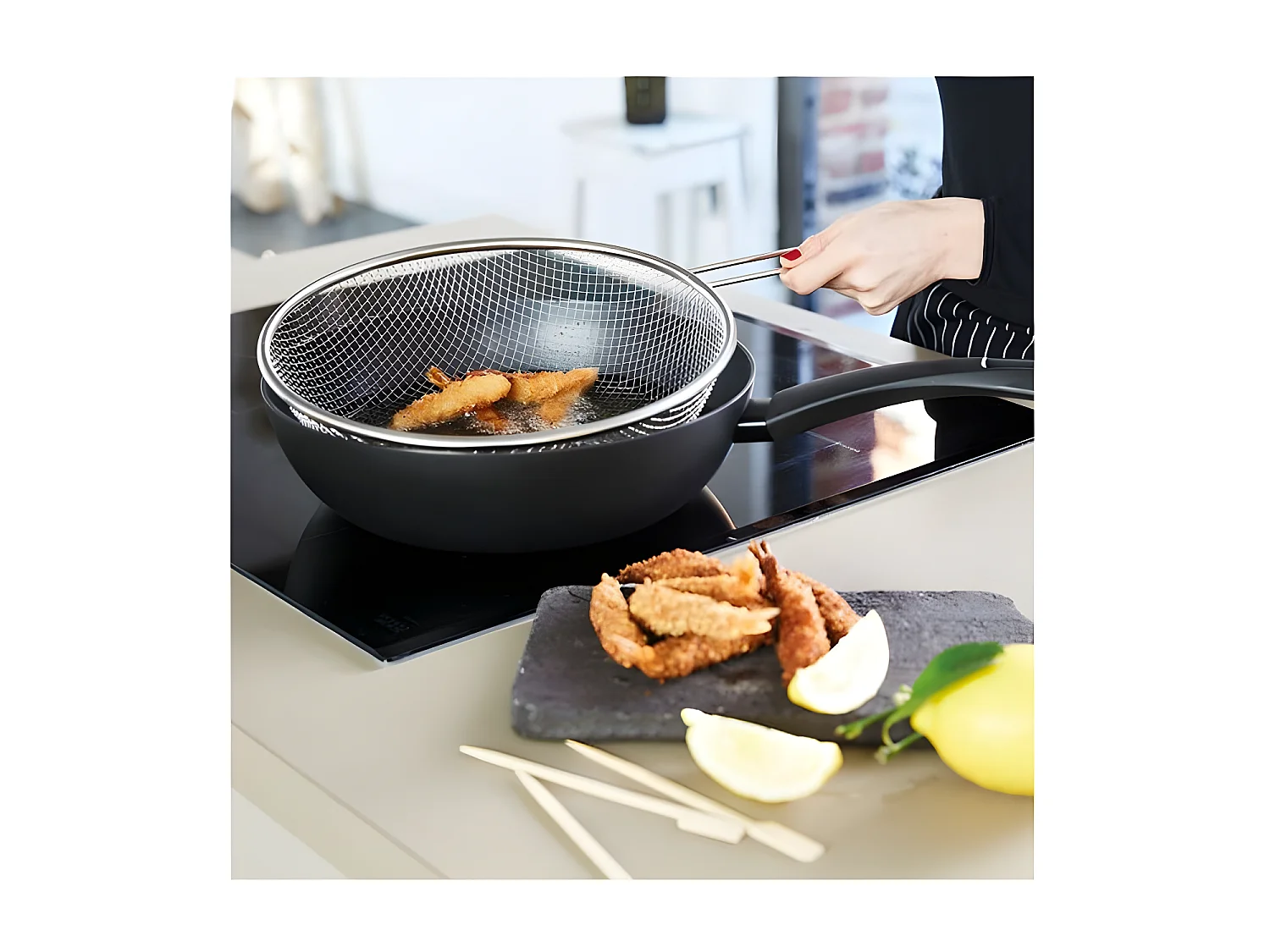 Sauteuse Friteuse 2 en 1 avec Panier en Acier Inoxydable Baumalu - 28cm
