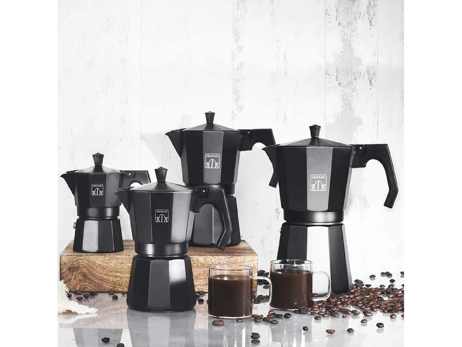 Cecotec Cafetière Italienne MokClassic. Aluminium fondu de Haute qualité, Convient pour cuisinières à gaz, électriques ou vitrocéramiques Black, MokClassic 300