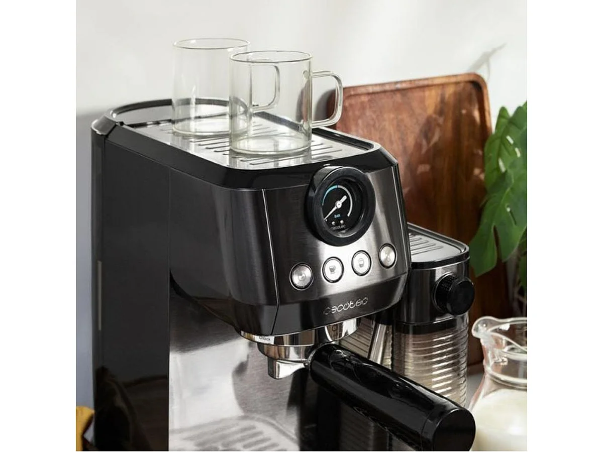 Cecotec Máquina de café semiautomática com 20 bares, thermoblock e apta para café moído e cápsulas.