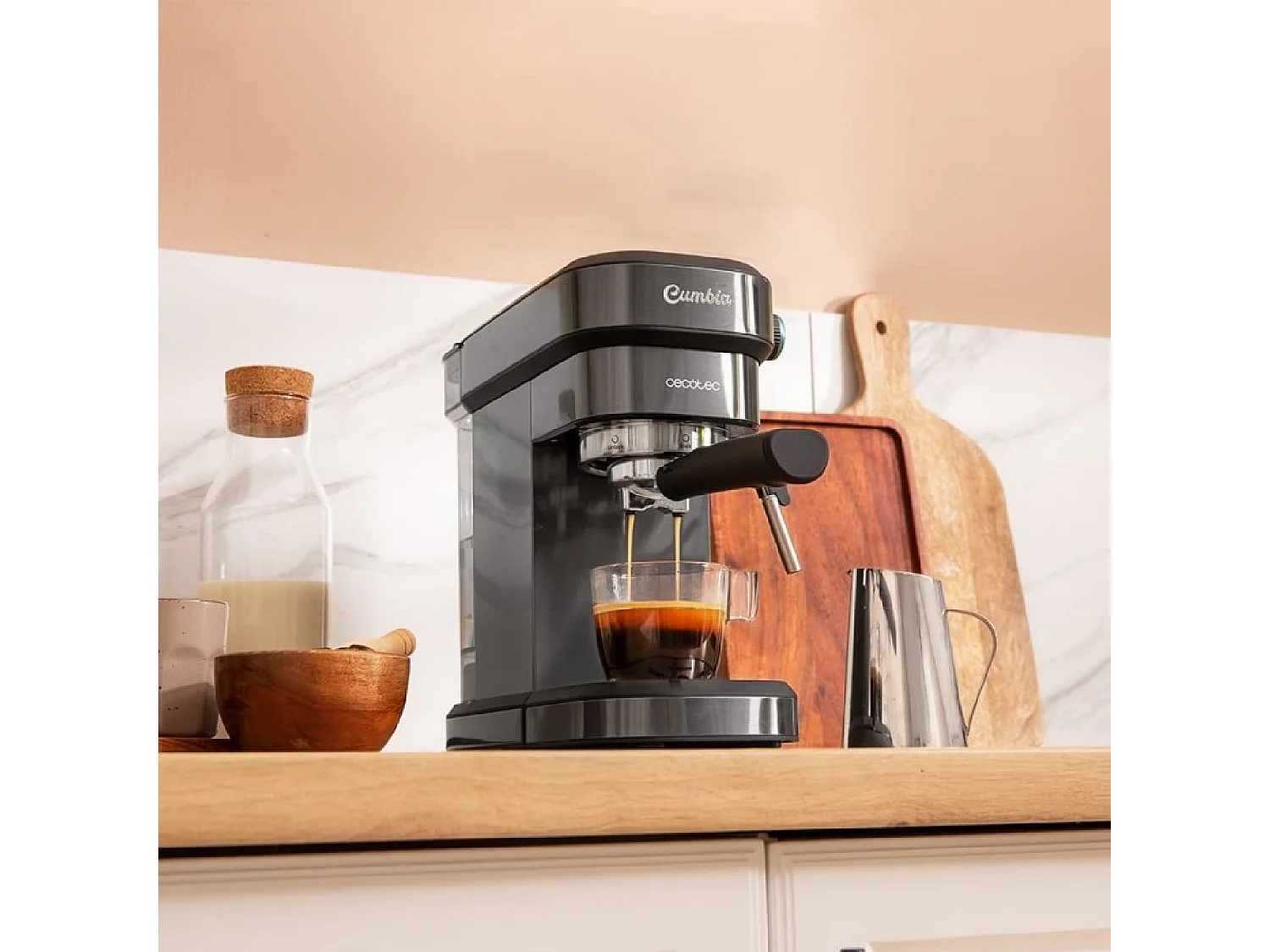 Cecotec Máquina de café expresso com 20 bares, ThermoBlock e vaporizador.