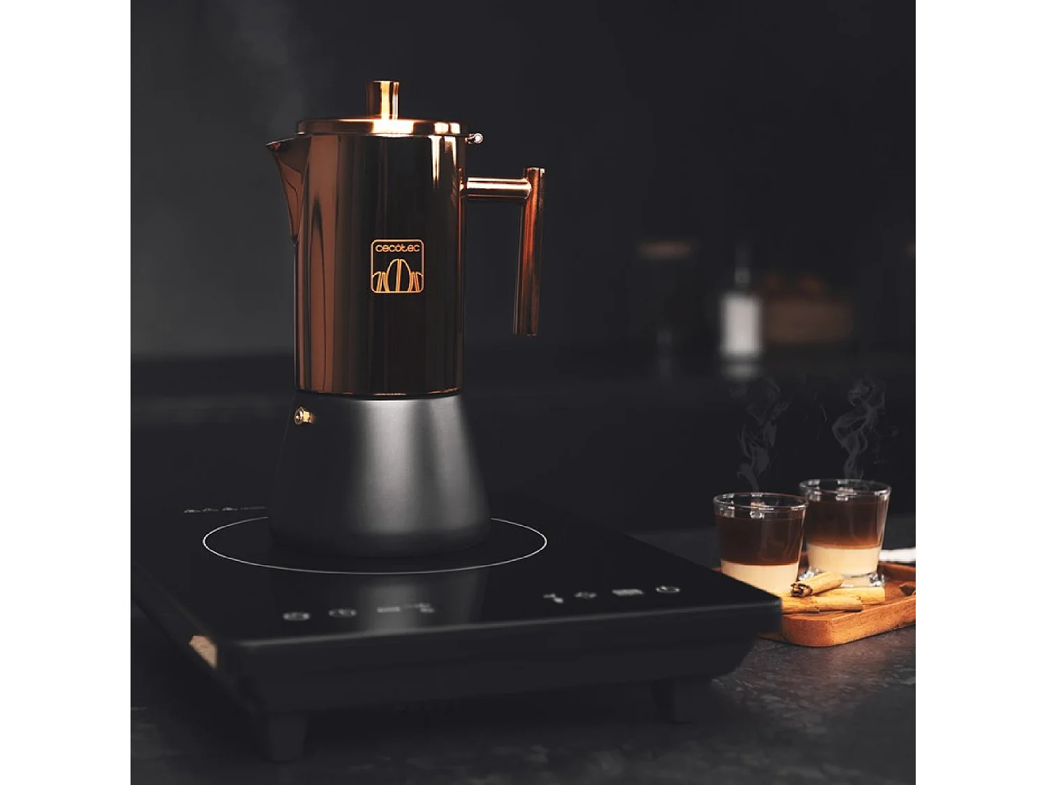 Cecotec Cafeteira italiana de alumínio fundido de alta qualidade ideal para 6 chávenas de café.