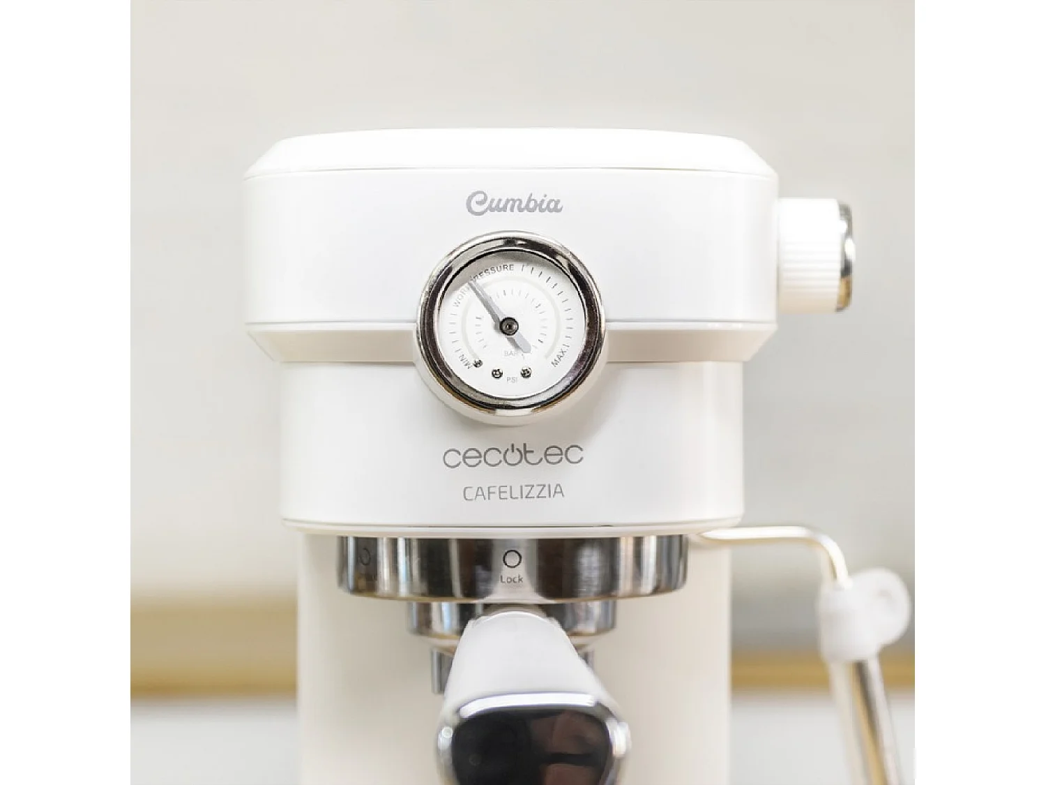 Cecotec Máquina de café expresso com 20 bares, thermoblock, manómetro e vaporizador.