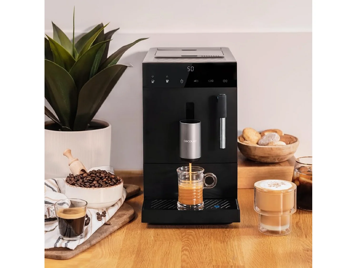 Machine à café méga-automatique Cremmaet Compact Steam Cecotec