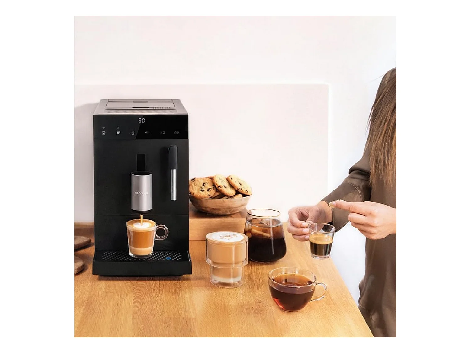 Cecotec Máquina de café super-automática com 19 bares, Thermoblock e vaporizador.