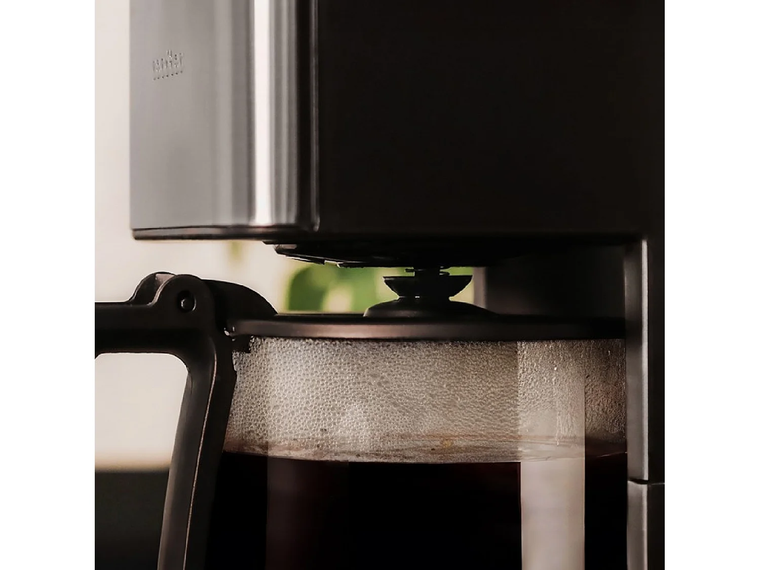 Cecotec Máquina de café de filtro, para 6 chávenas, com acabamentos em aço inoxidável e intensificador de aroma.