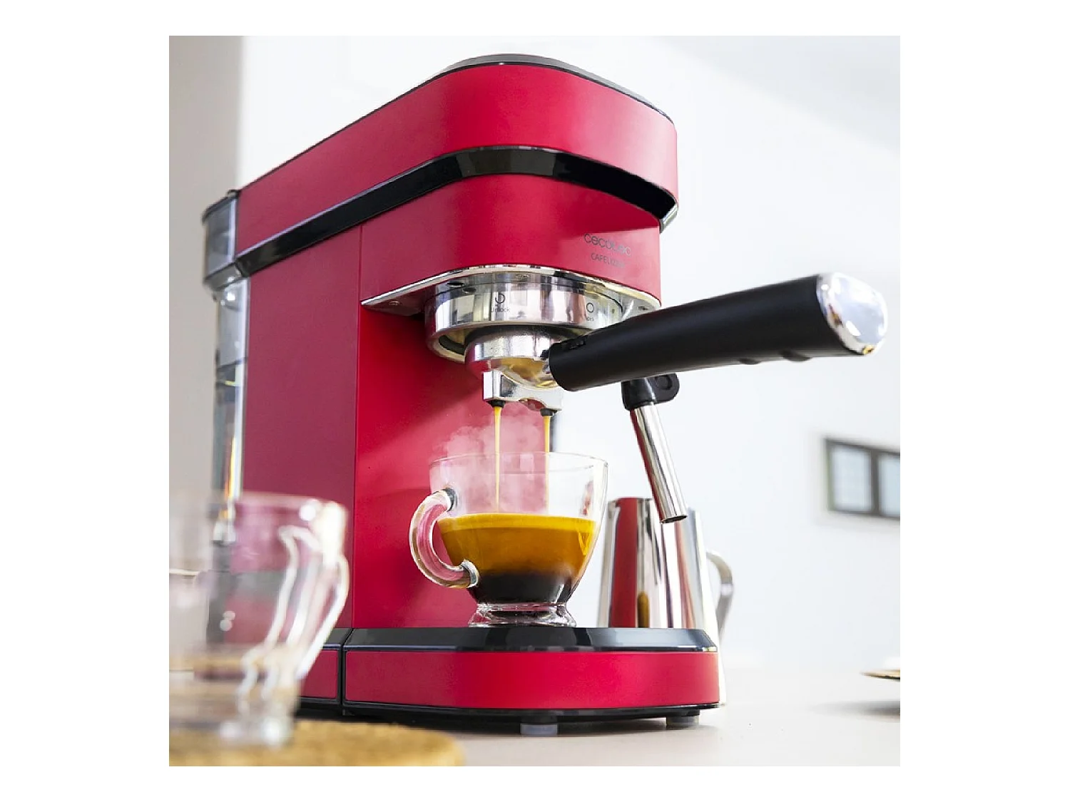 Cecotec Máquina de café expresso com 20 bares, ThermoBlock e vaporizador.