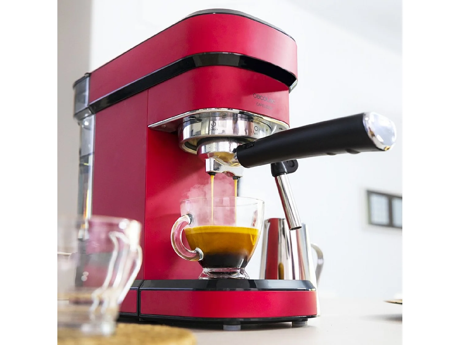 Cecotec Máquina de café expresso com 20 bares, ThermoBlock e vaporizador.