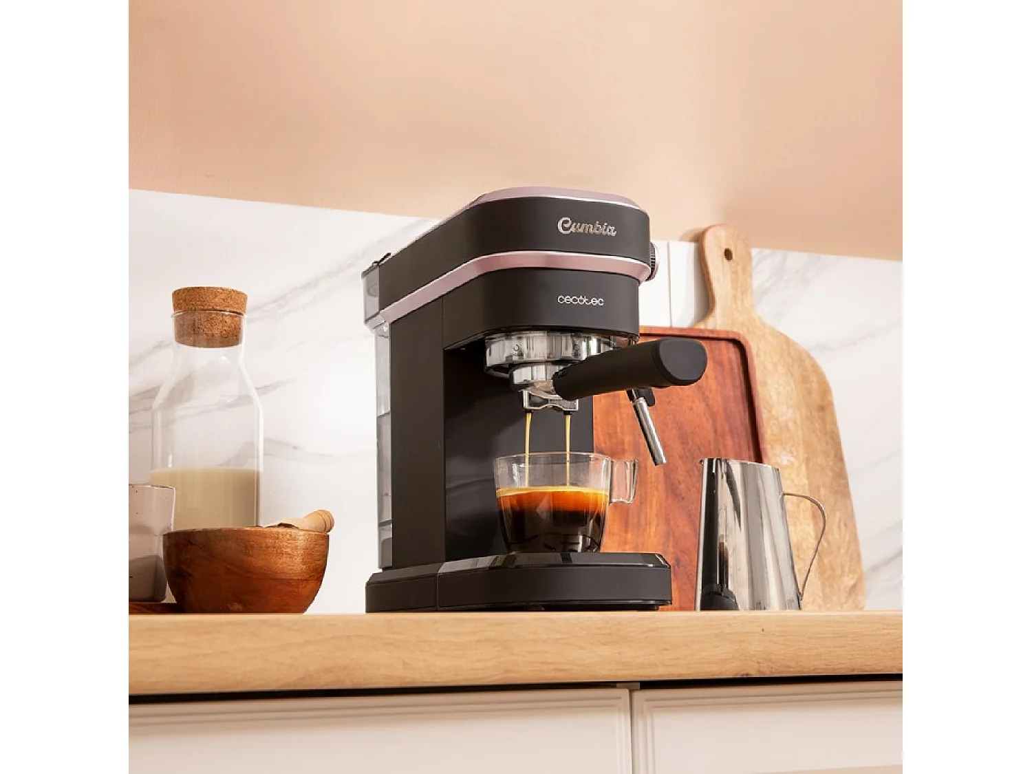 Cecotec Máquina de café expresso com 20 bares, ThermoBlock e vaporizador.