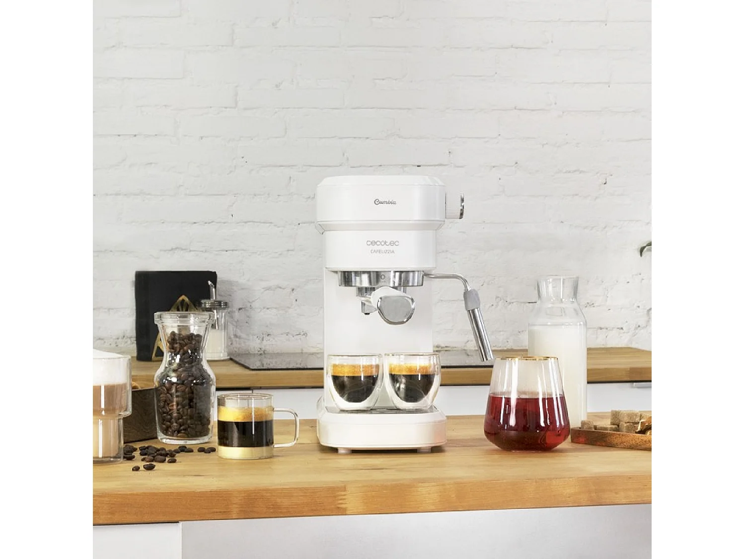 Cecotec Máquina de café expresso com 20 bares, ThermoBlock e vaporizador.