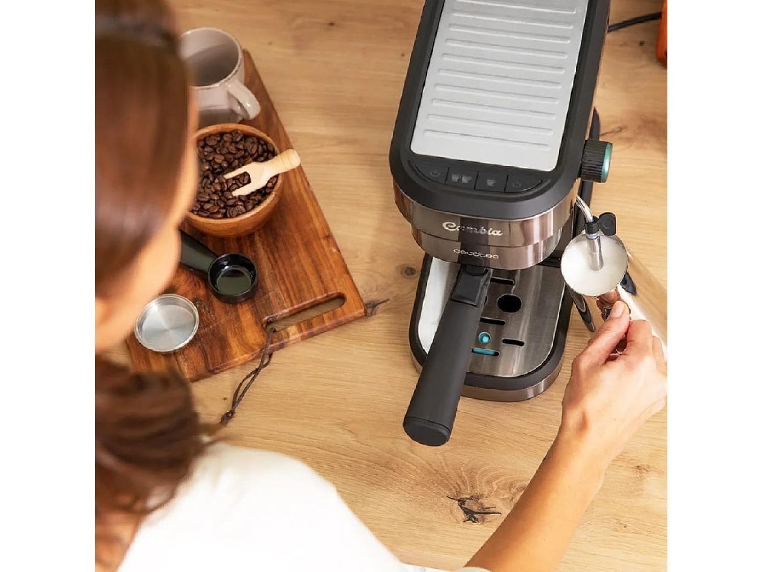 Cecotec Máquina de café expresso com 20 bares, ThermoBlock e vaporizador.