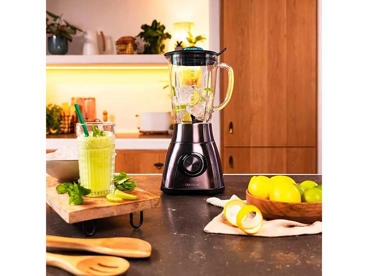 Cecotec Liquidificador americano de copo de 2500 W com lâmina de 6 folhas com revestimento de titânio preto, jarro termorresistente de 1,8 l e garrafa portátil.