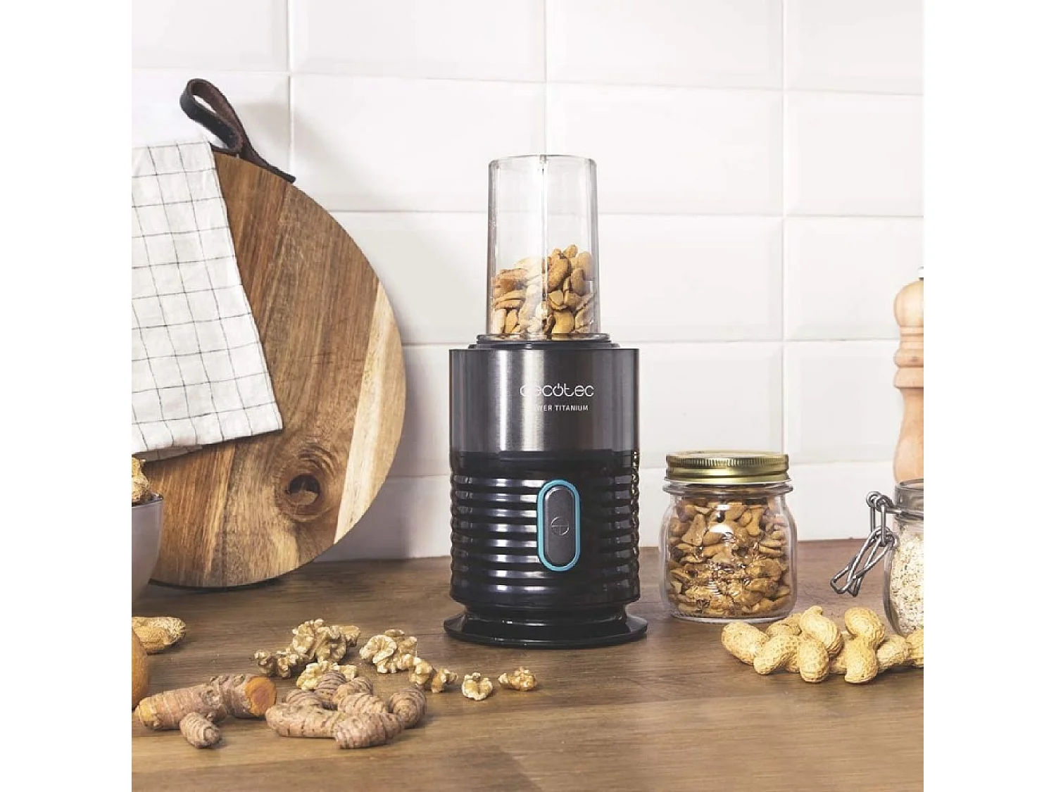 Batidora de vaso Cecotec Power Titanium 650 Fresh&Go Inox 400W especial smoothies inox