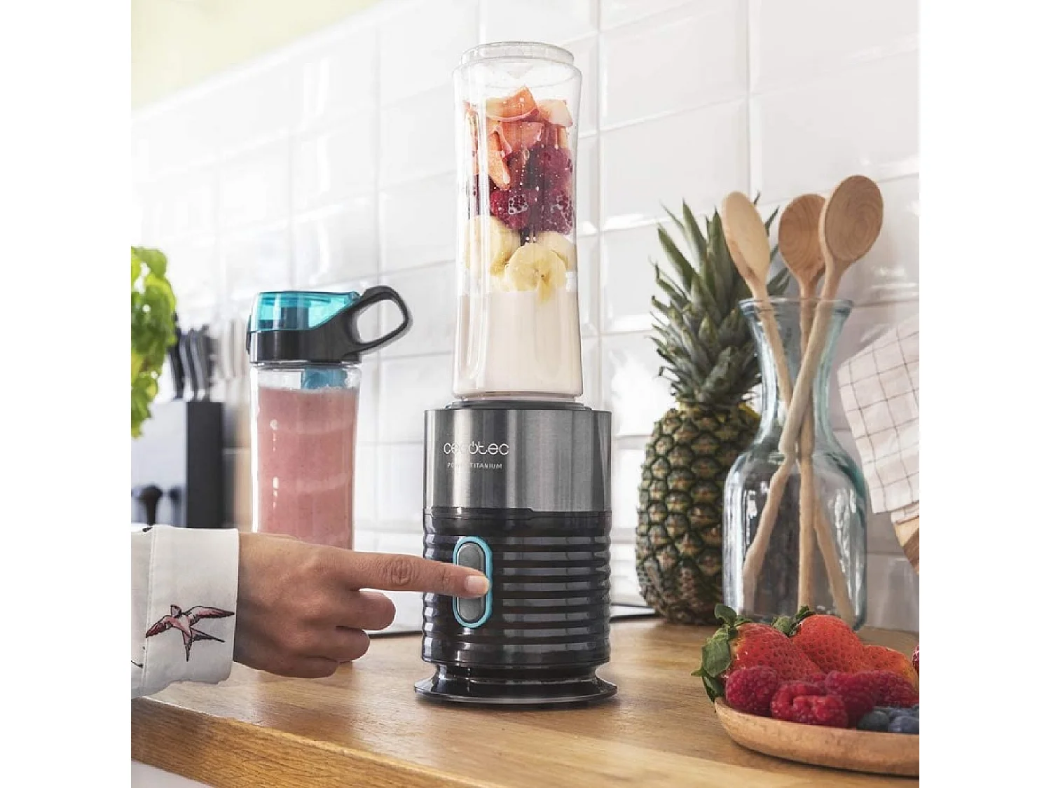 Batidora de vaso Cecotec Power Titanium 650 Fresh&Go Inox 400W especial smoothies inox