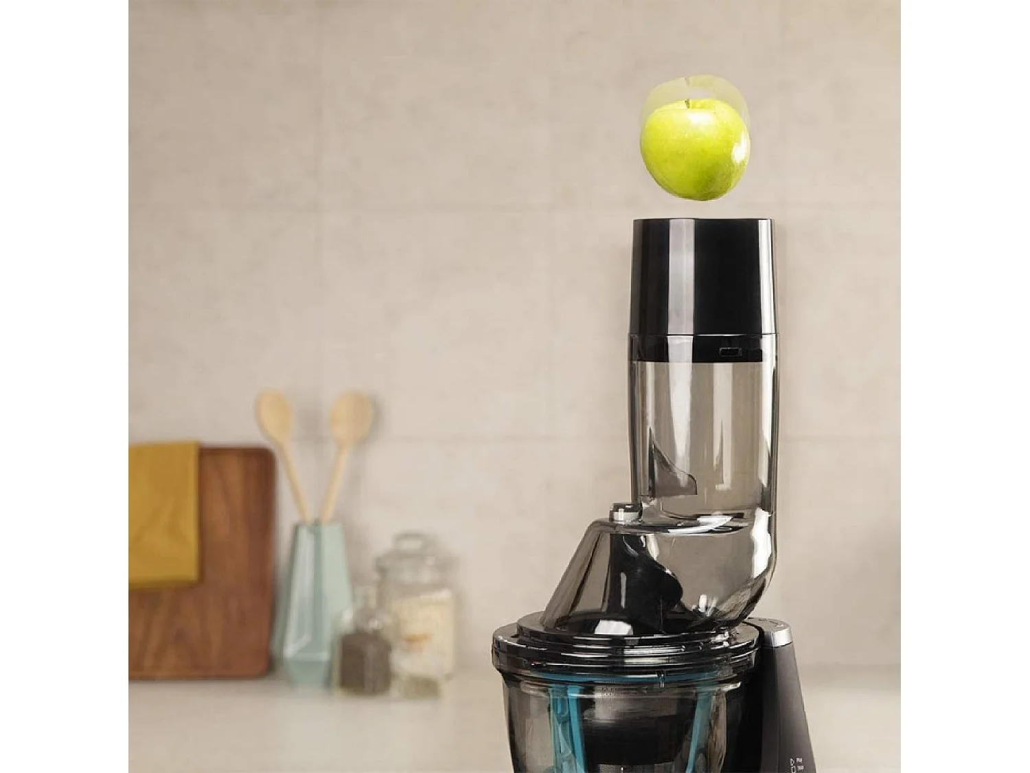 Cecotec Extracteur de jus par Pression à Froid Juice&Live 1500 Pro avec 250 W de Puissance, Tube d’Embouchure XL pour Fruits et légumes Entiers 2500 EasyClean