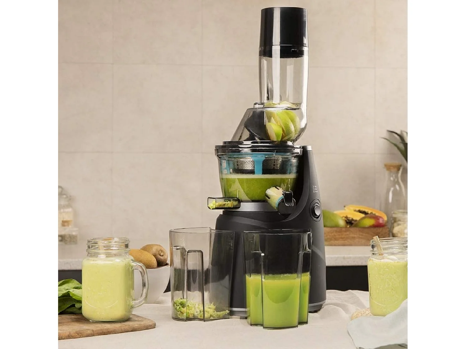 Cecotec Liquidificador de 200 W, filtro EasyClean de fácil limpeza e canal XL para fruta e legumes inteiros.