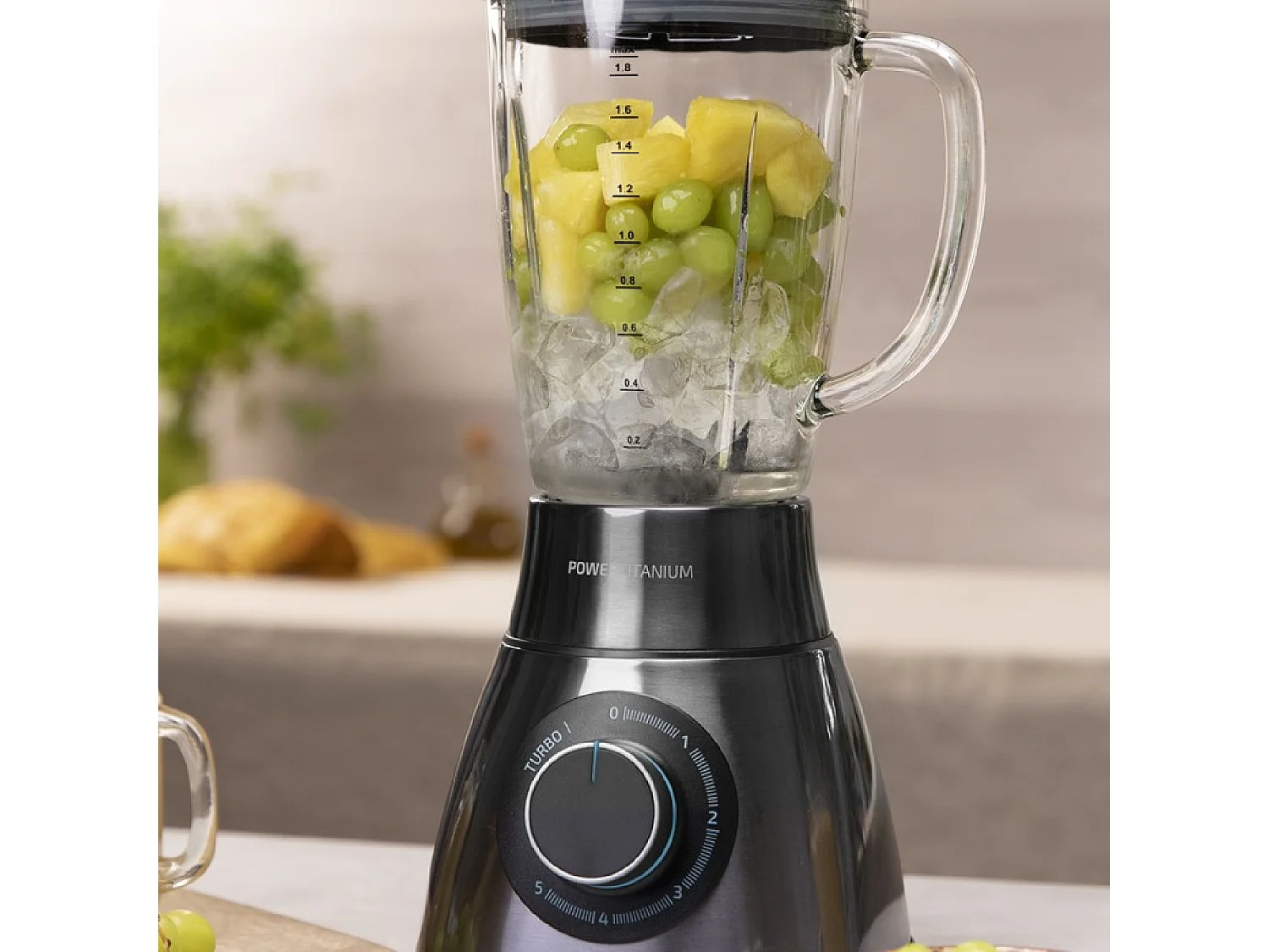 Cecotec Mixeur-blender Power Black Titanium 1000. 1000 W, Lame de 6 feuilles revêtues en titane noir, Bol en verre fondu d’1,5 L 1500 W, Nègre
