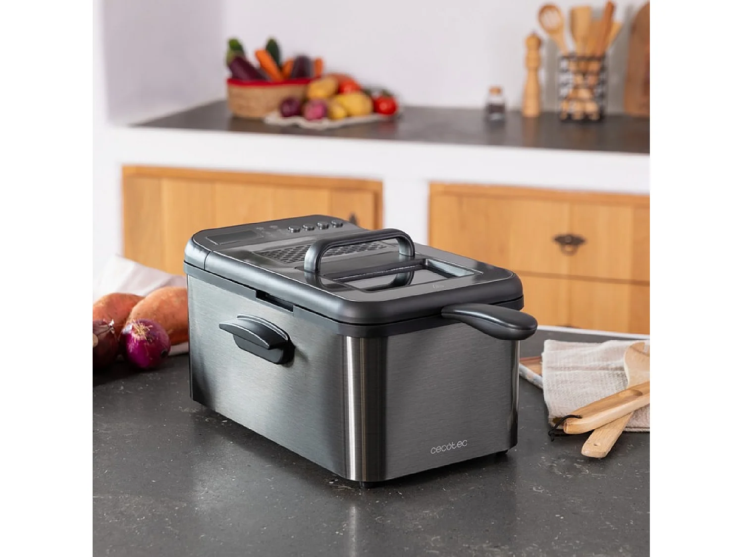 Freidora de Aceite de 3,2 Litros Cleanfry Luxury 3000 Dark. 2400 W, Acero Inoxidable tintado en Negro, 5 Programas Preestablecidos, Filtro OilClean