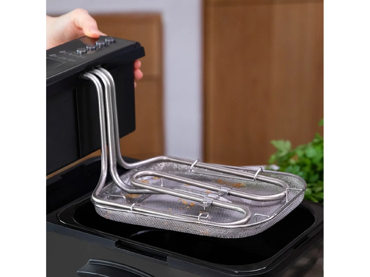 Freidora de Aceite de 3,2 Litros Cleanfry Luxury 3000 Dark. 2400 W, Acero Inoxidable tintado en Negro, 5 Programas Preestablecidos, Filtro OilClean