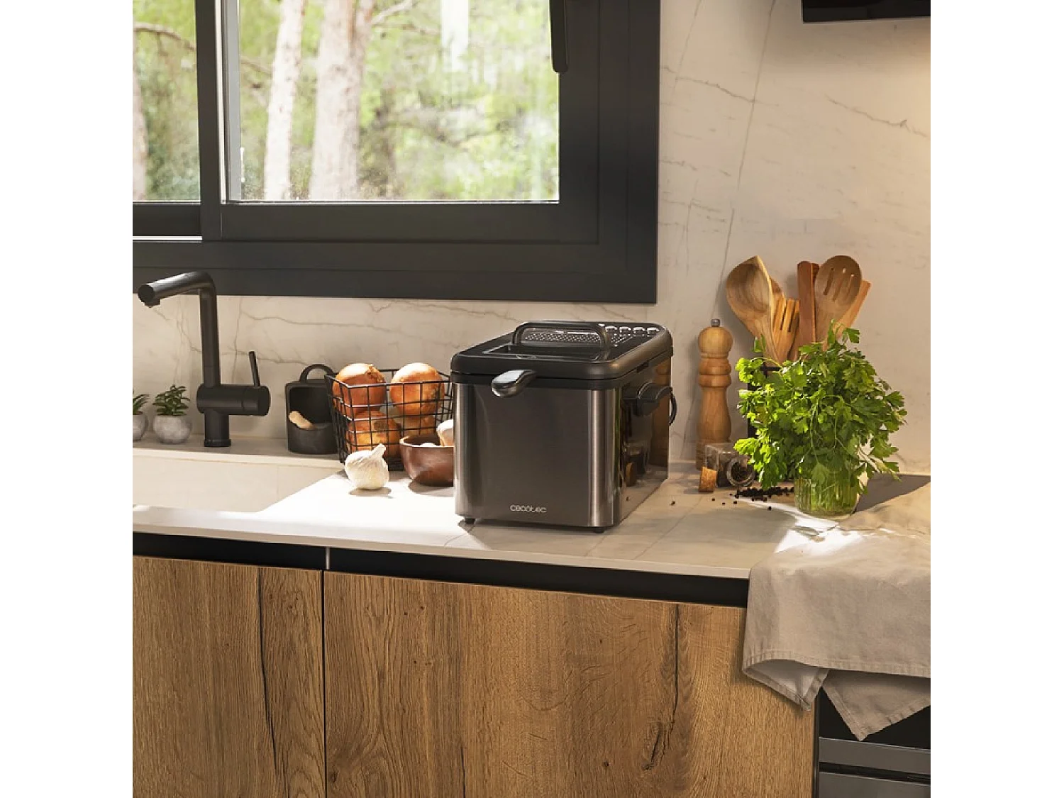 Friggitrice d’olio CleanFry Luxury 4000 Dark Cecotec