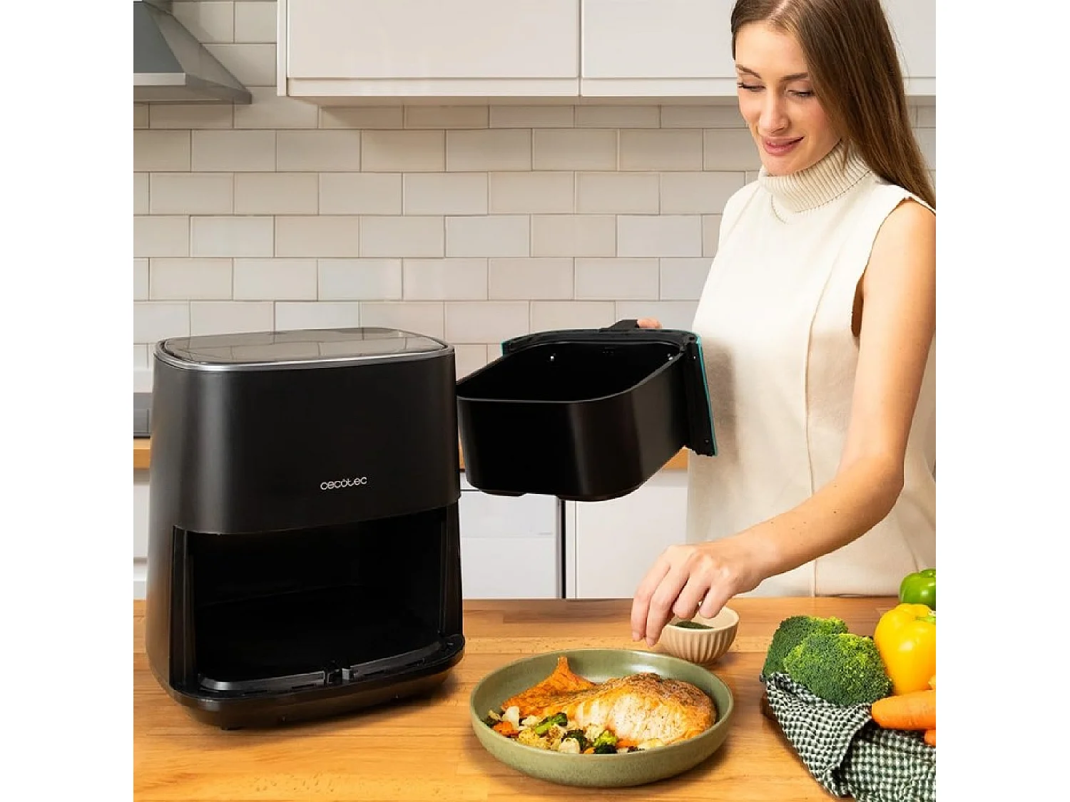 Cecotec Fritadeira dietética digital de 1500 W, 5,5 l de capacidade, acabamentos em aço inoxidável e pacote de acessórios.