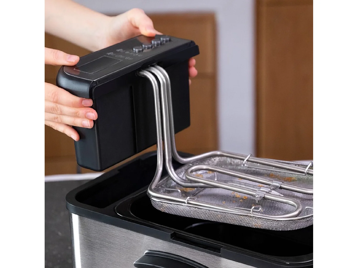 Freidora de Aceite de 3,2 Litros Cleanfry Luxury 3000. 2400 W, Acero Inoxidable, 5 Programas Preestablecidos, Filtro OilClean