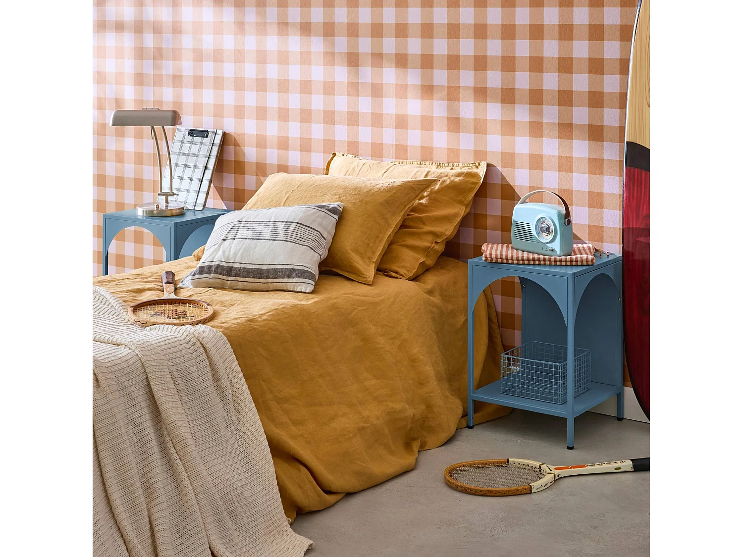 Lot de 2 tables de chevet. tables d'appoint en acier style industriel. bleu pétrole. L 35 x l 35 x H 52cm