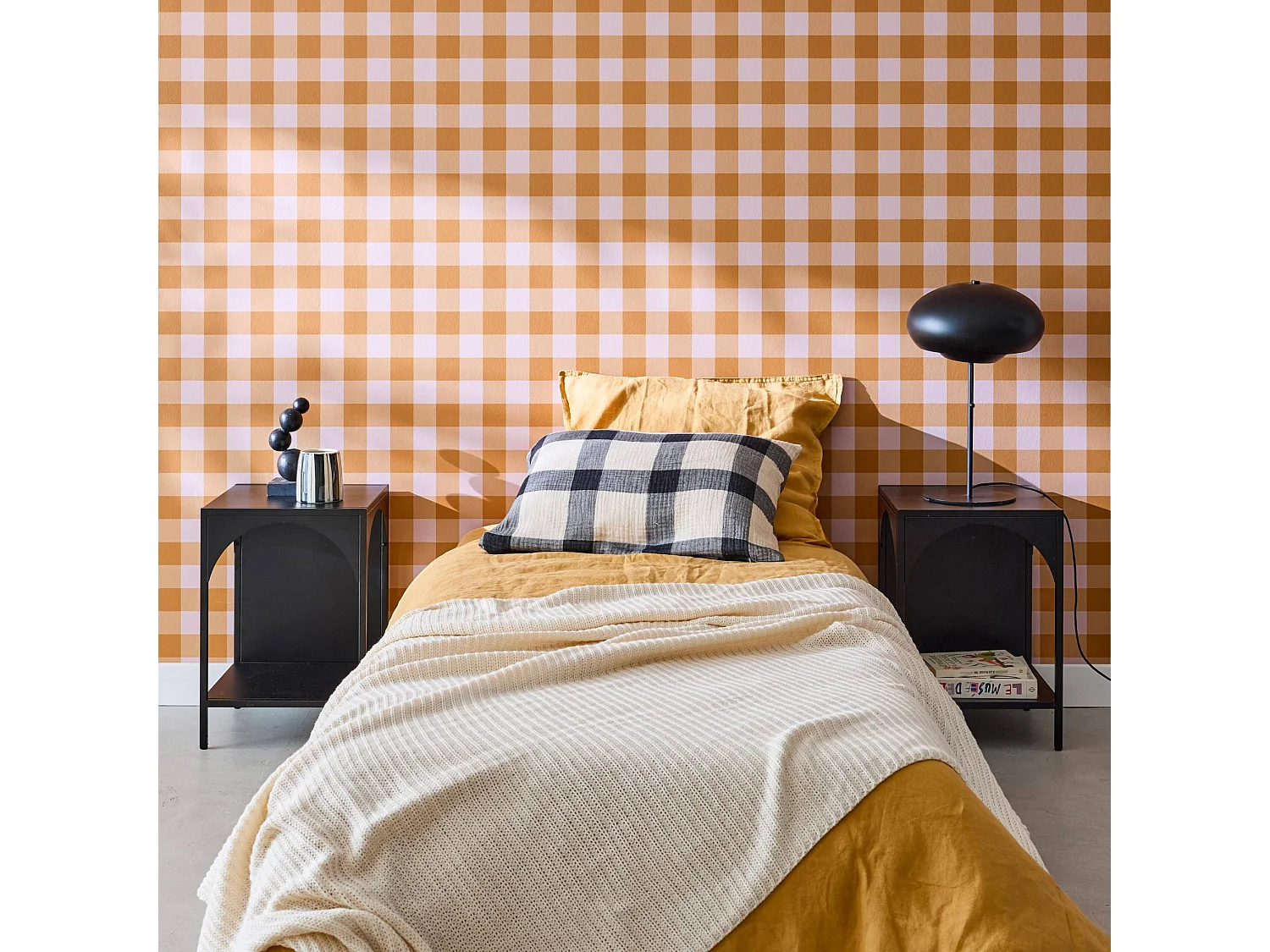 Lot de 2 tables de chevet. tables d'appoint en acier style industriel. noir. L 35 x l 35 x H 52cm