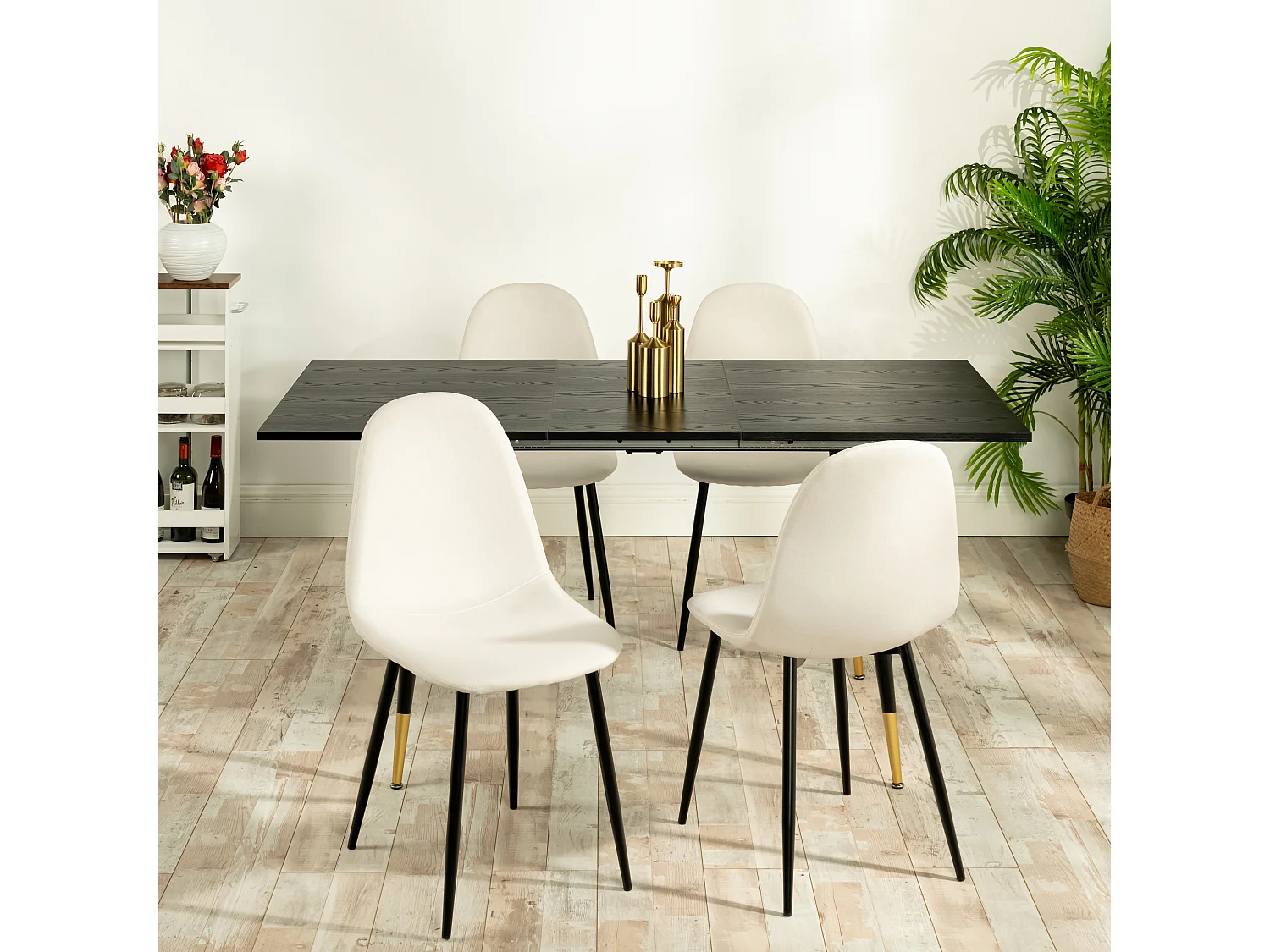 URBAN MEUBLE Ensemble table extensible noir 120-160 et 4 chaises style scandinaves blanches cassées