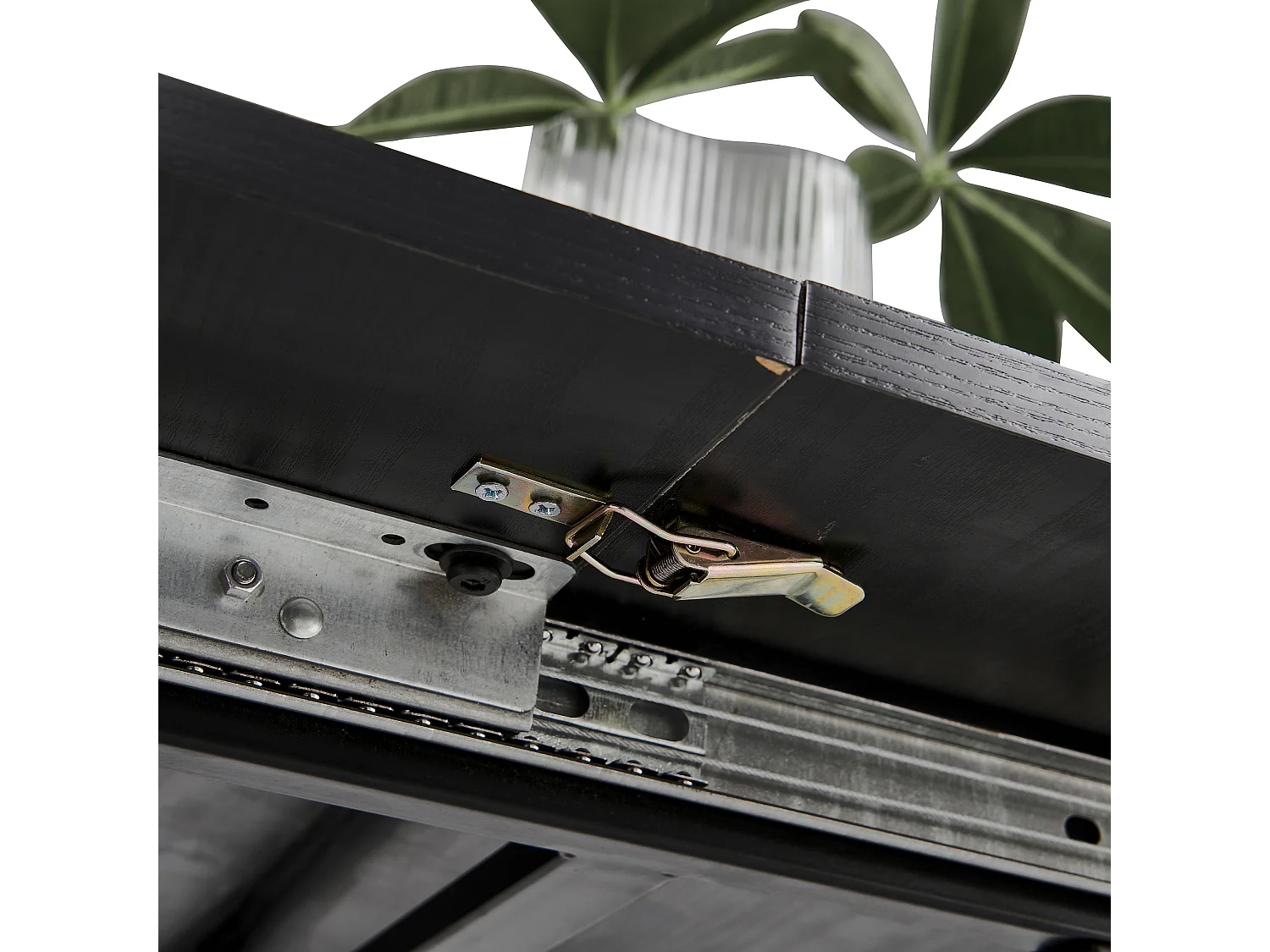 URBAN MEUBLE Ensemble table extensible noir 120-160 et 4 chaises style scandinaves blanches cassées