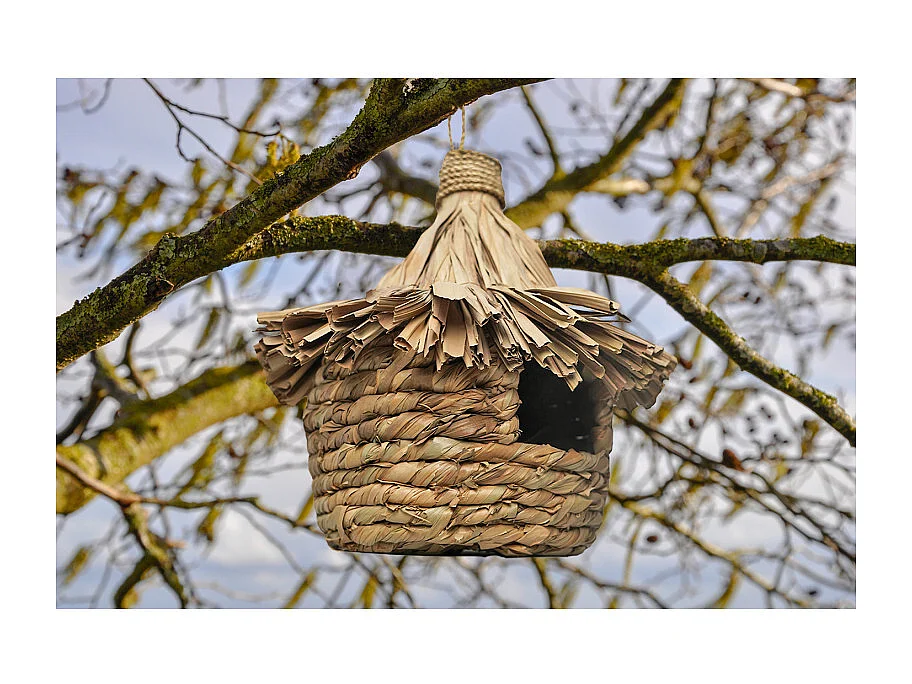 Grand nichoir pour oiseaux D. 43 cm en feuilles de pandan - ZAZU