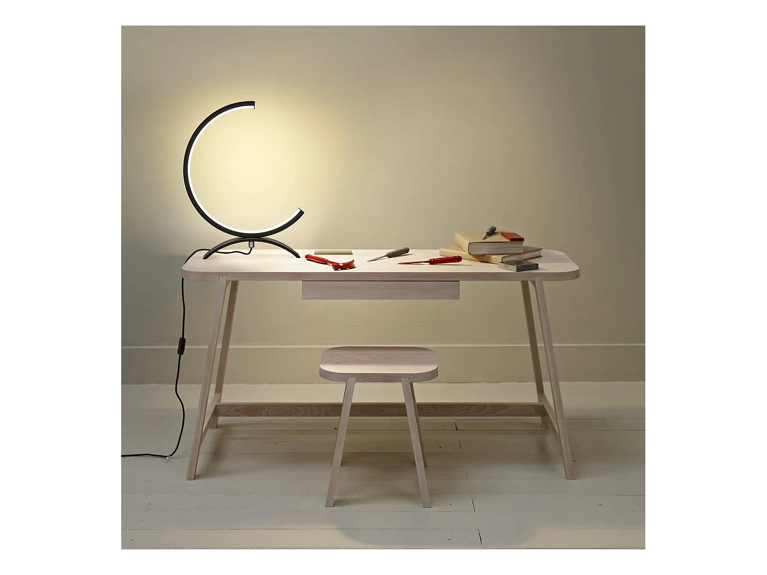 NETTLIFE Lámpara de Mesa Led Regulable - Lámpara de Noche Negra de 7W Lámpara de Lectura de Diseño Moderno con Cable de 3M