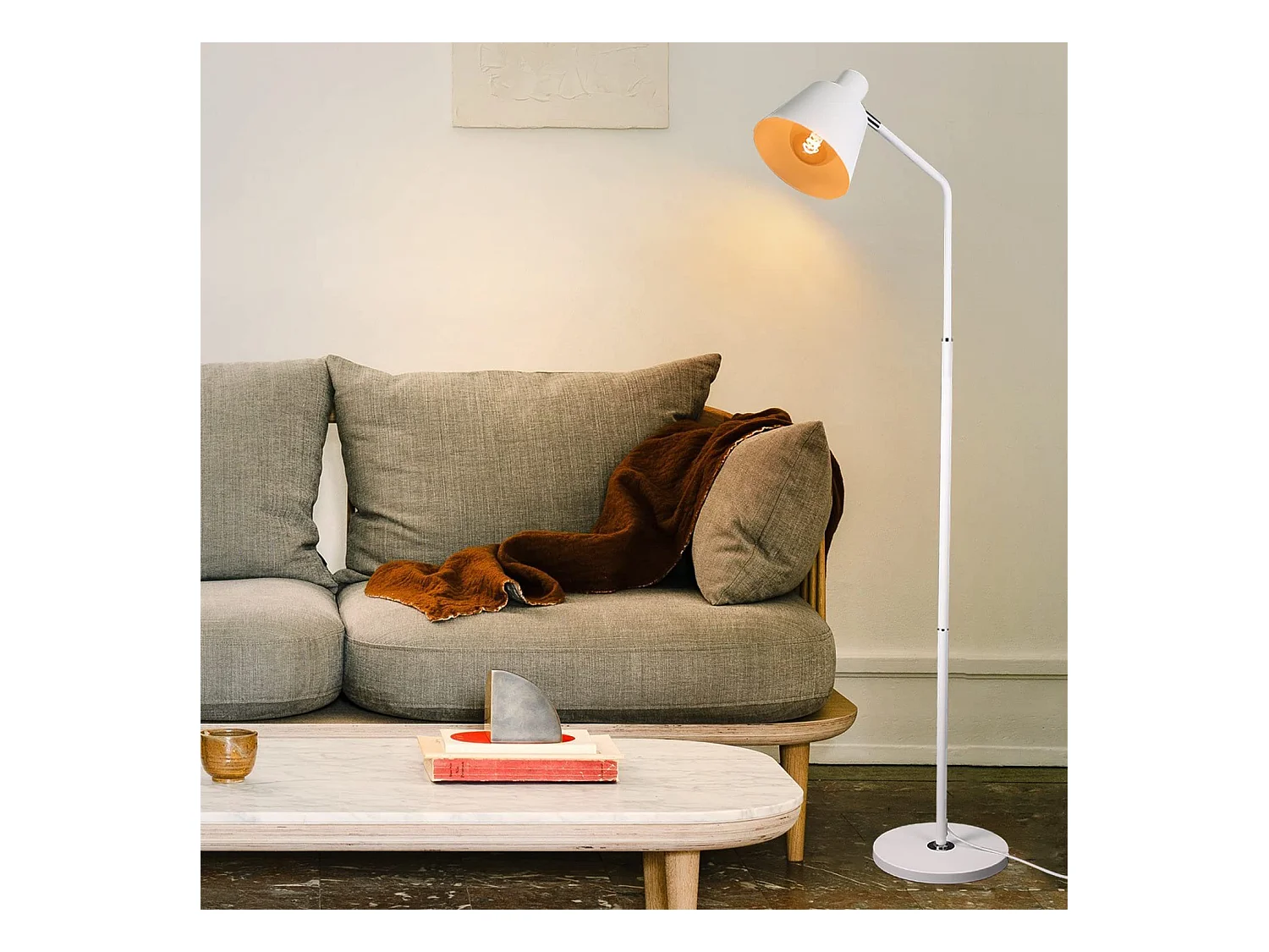 NETTLIFE Lámpara de Pie para Salón, Lámpara de Pie Vintage - 166cm, Diseño Retro, Lámpara de Pie de Metal Blanco con Casquillo E27, Máximo 40W