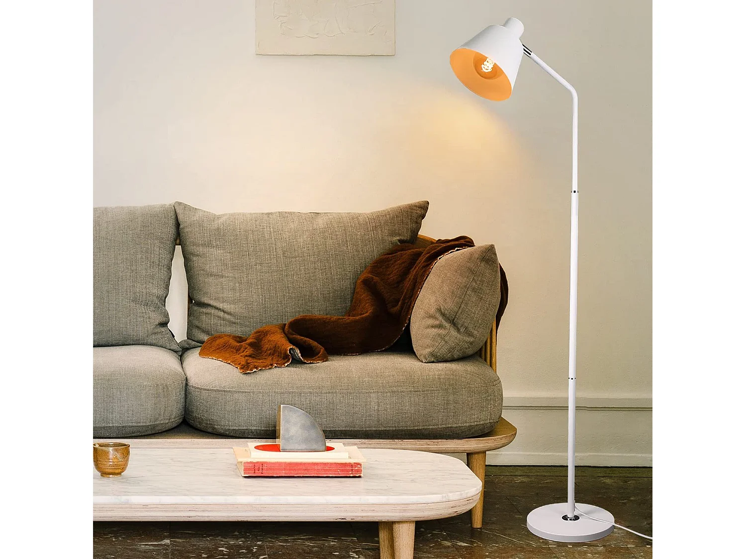 NETTLIFE Lampe sur pied  pour salon, lampe debout vintage - 166 cm, design rétro, lampe sur pied blanche en métal avec douille E27, maximum 40 W