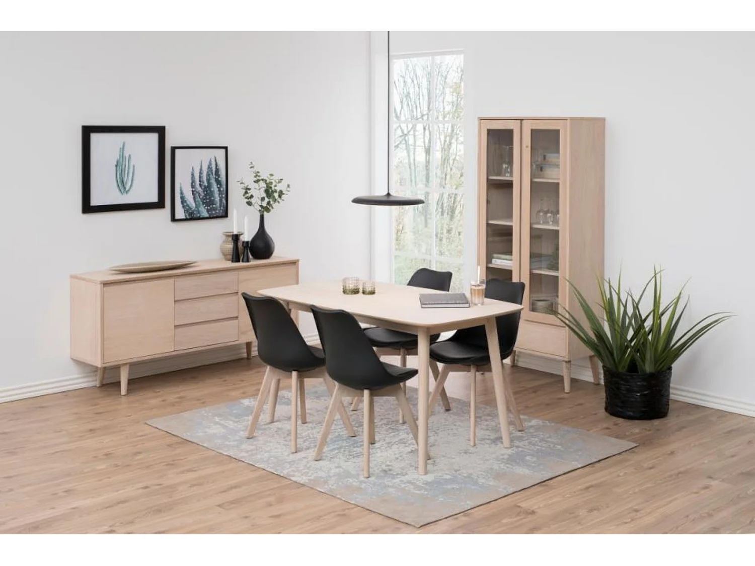 Vitrine en bois clair - NOGANA