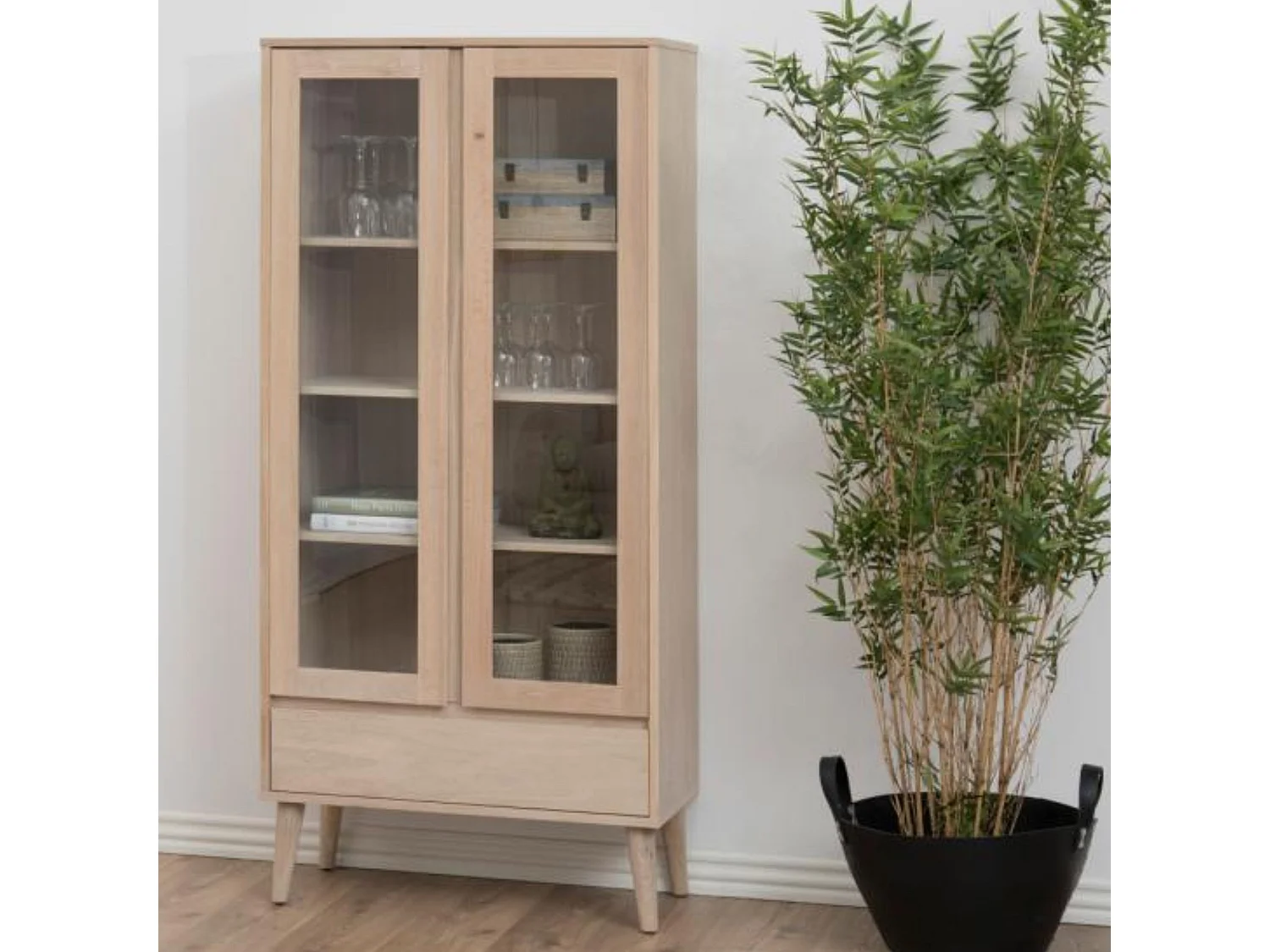 Vitrine en bois clair - NOGANA