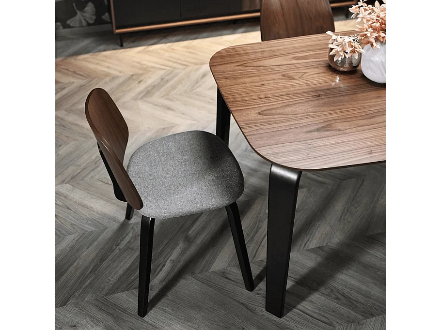 Table à manger rectangulaire 160 cm plateau en bois noyer et pieds en bois noir PEDRO